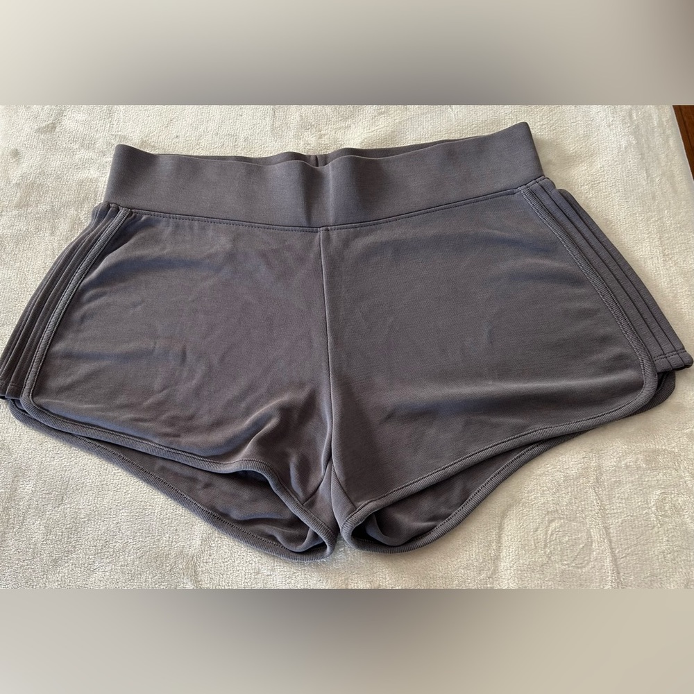 Athleta Gray Lounge Shorts, Size M - Picture 1 of 5